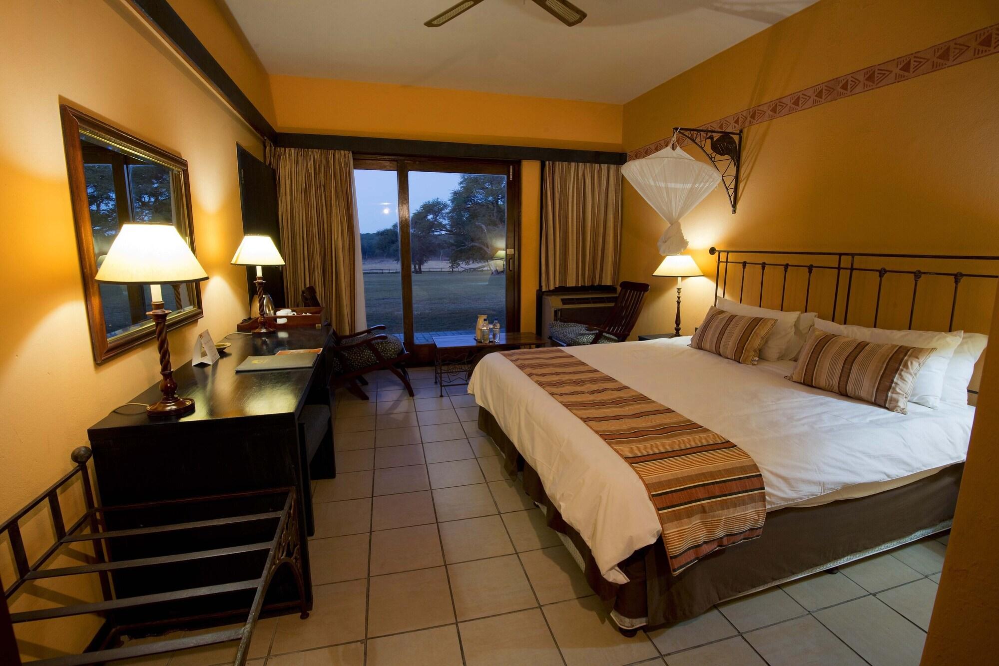 Hwange Safari Lodge Dete Экстерьер фото
