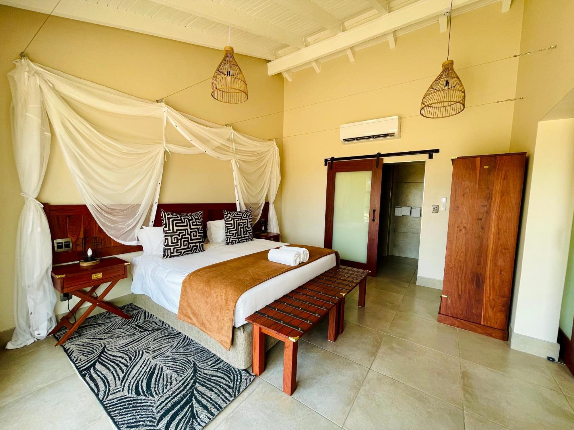 Hwange Safari Lodge Dete Экстерьер фото