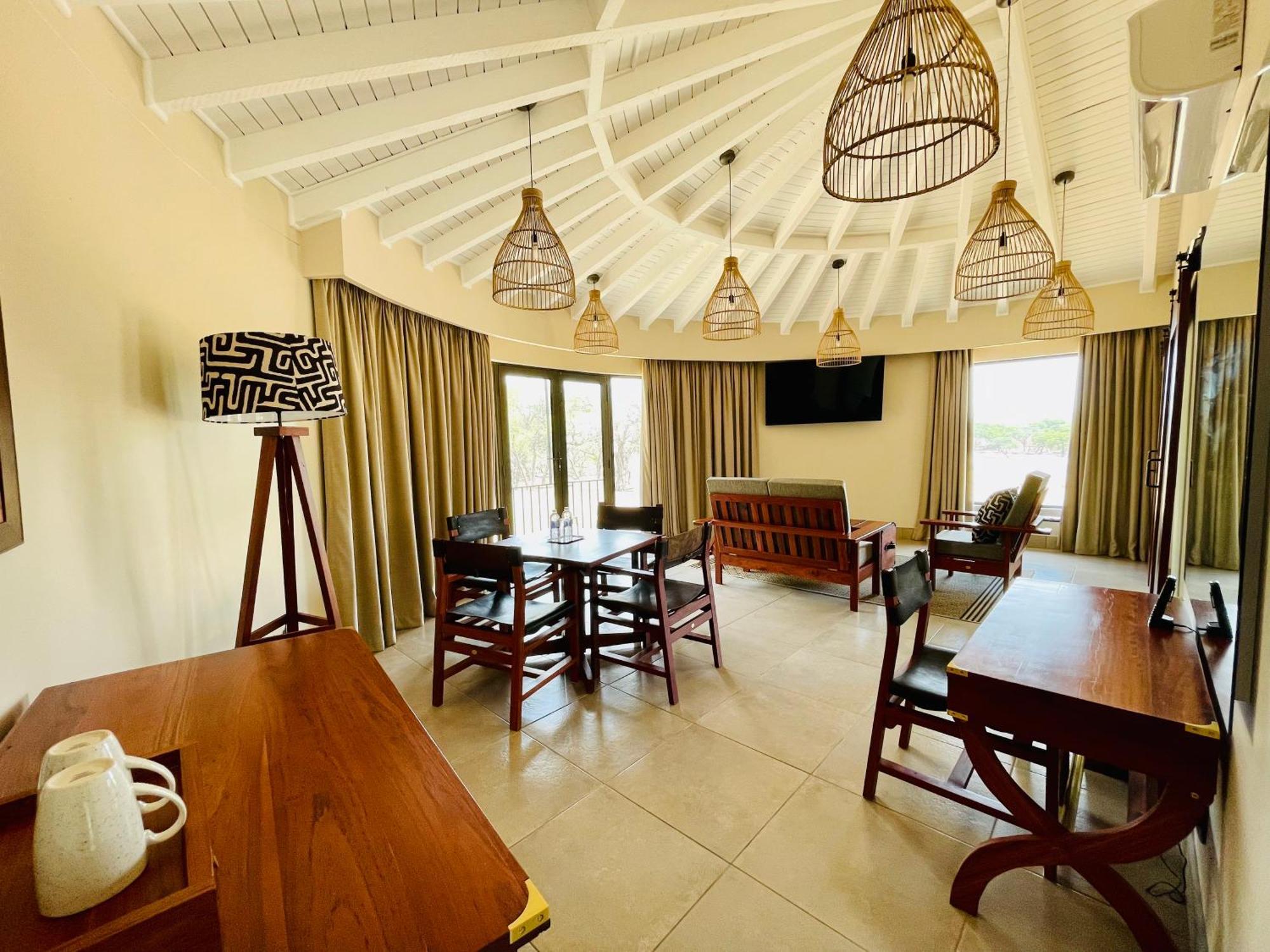 Hwange Safari Lodge Dete Экстерьер фото